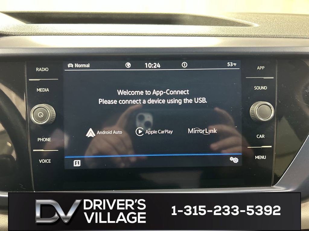 Certified 2022 Volkswagen Taos SE AWD/4WD image 14