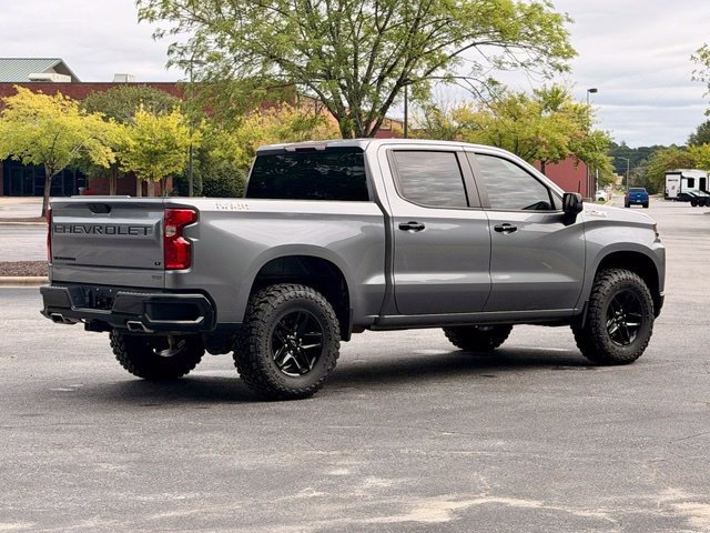 Used 2021 Chevrolet Silverado 1500 LT Trail Boss w/ LPO, Dark Essentials Package AWD/4WD image 8
