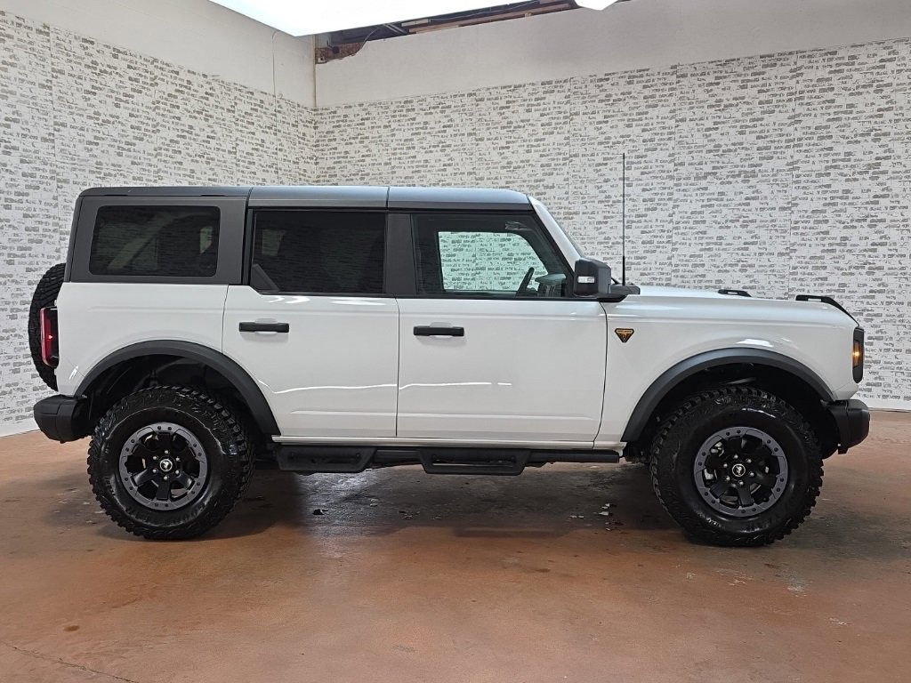 Used 2022 Ford Bronco Badlands image 6