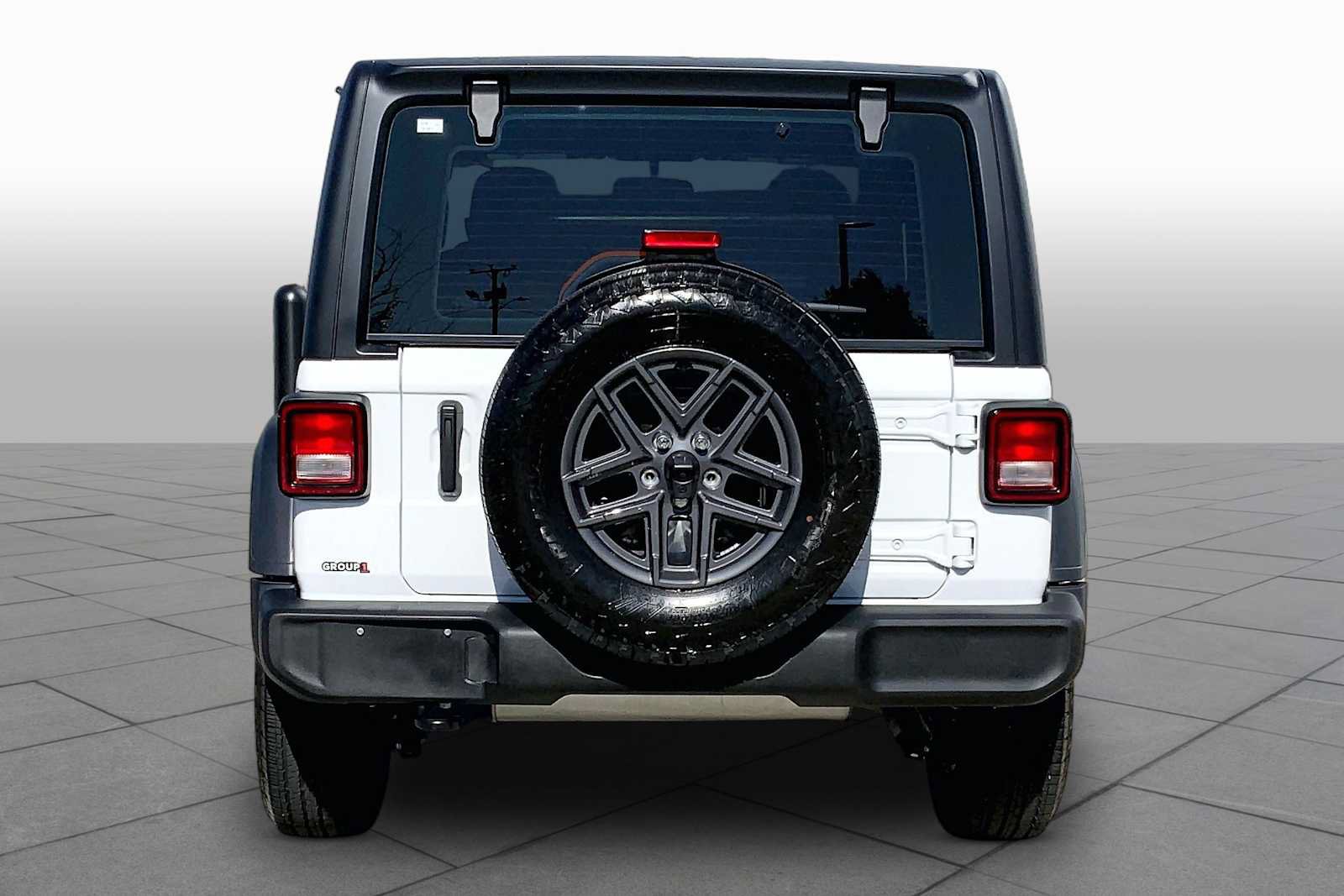 Used 2026 Jeep Wrangler Sport AWD/4WD image 4