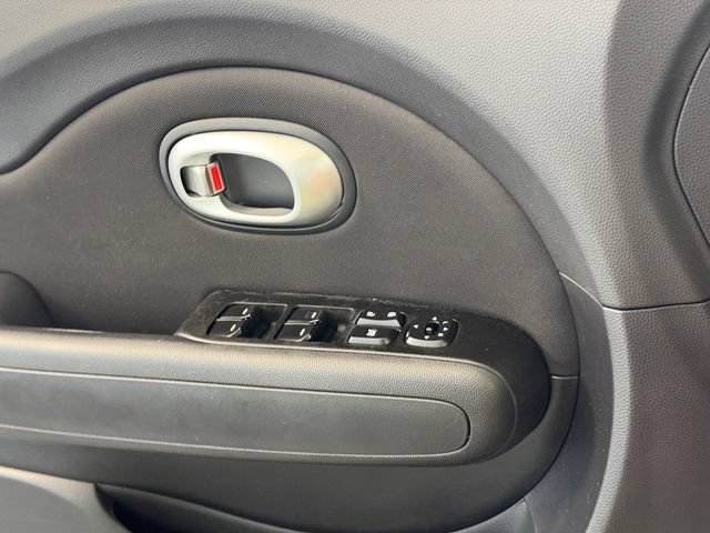 Used 2015 Kia Soul FWD image 25