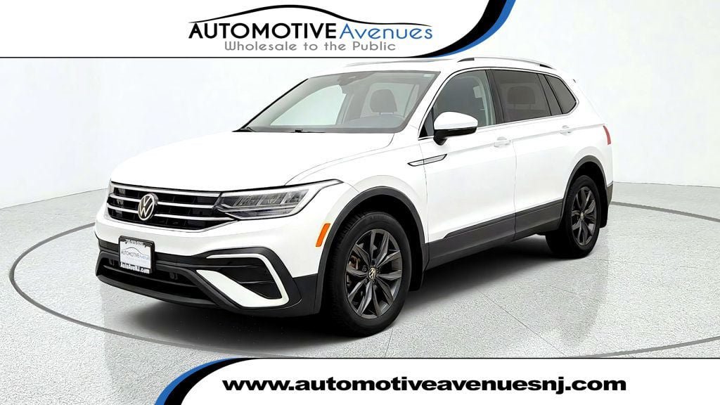 Used 2022 Volkswagen Tiguan SE w/ Panoramic Sunroof Package AWD/4WD image 1