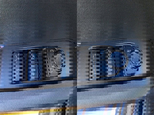 Used 2023 Chevrolet Colorado Trail Boss w/ Technology Package image 17