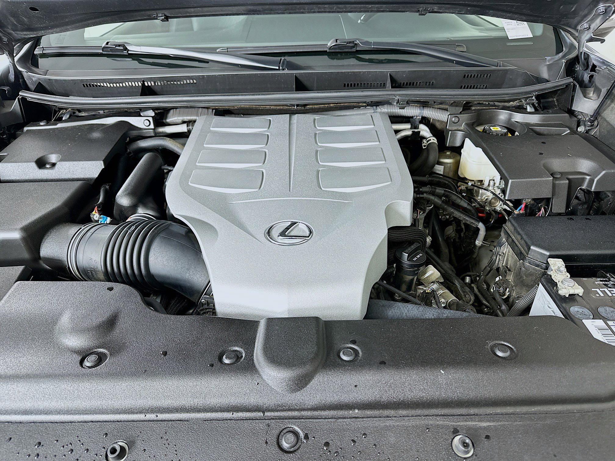 Used 2023 Lexus GX 460 Luxury w/ Sport Design Package image 36