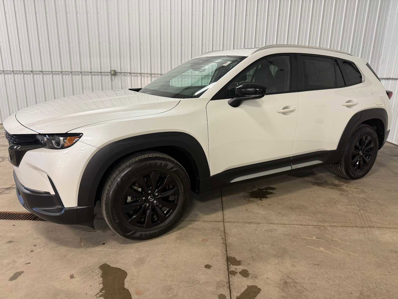 Used 2024 MAZDA CX-50 AWD 2.5 S w/ Accent Package image 2