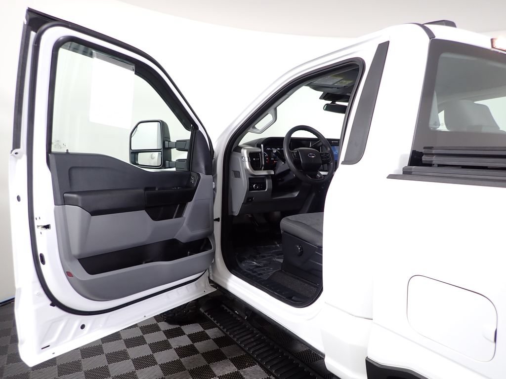 Used 2025 Ford F250 XL w/ XL Chrome Package AWD/4WD image 18