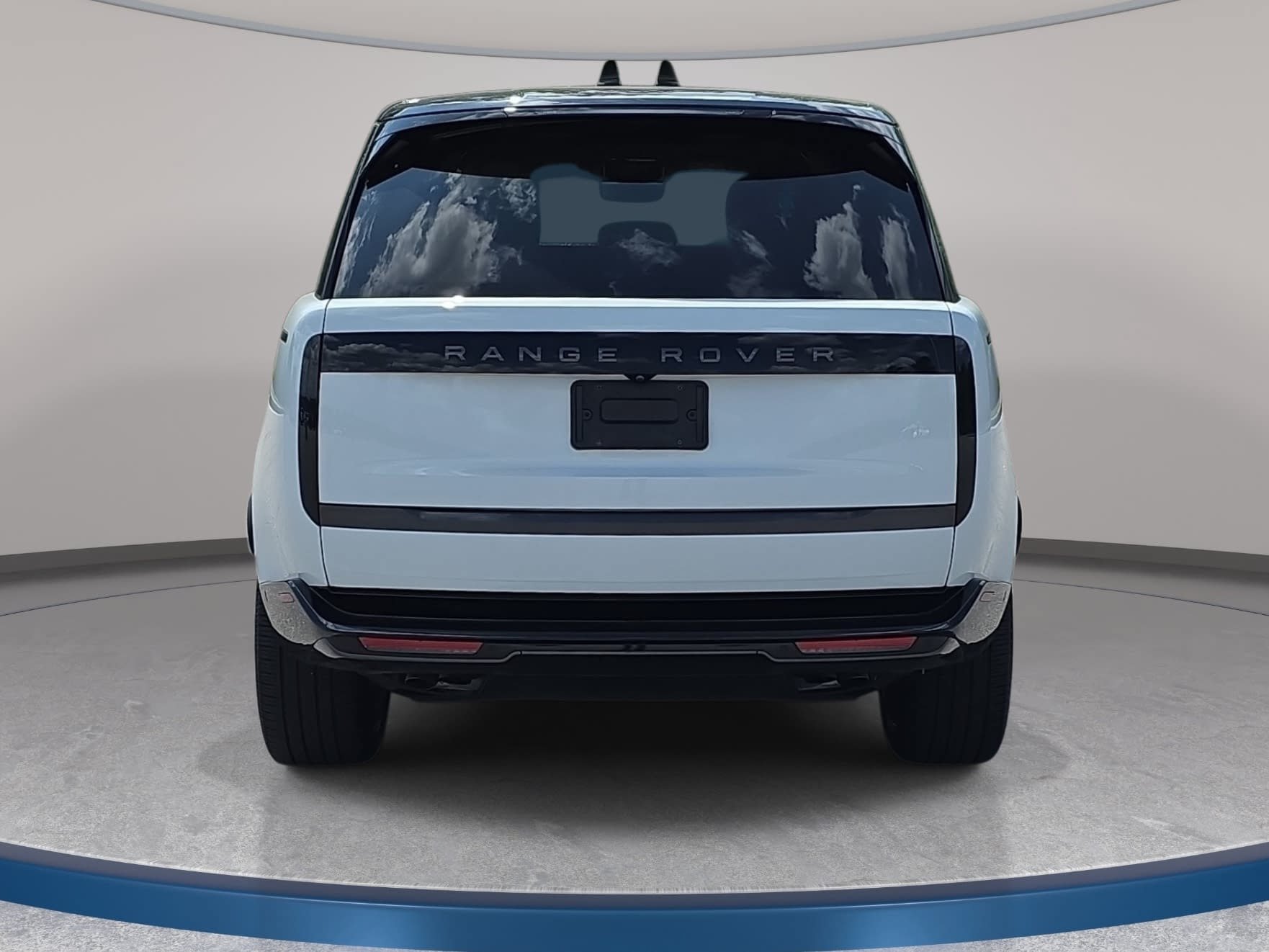 Certified 2025 Land Rover Range Rover SE AWD/4WD image 6
