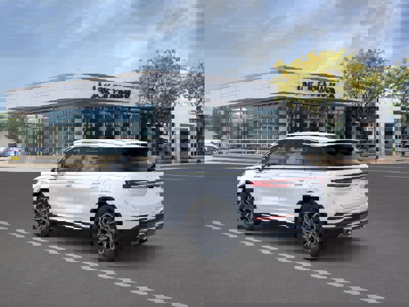 New 2025 Lincoln Corsair FWD image 4