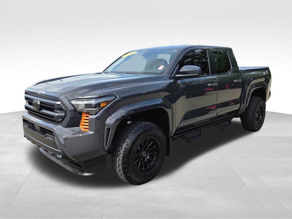 Used 2025 Toyota Tacoma SR5 AWD/4WD image 4