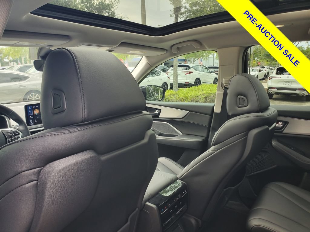 Used 2025 Acura MDX FWD image 11