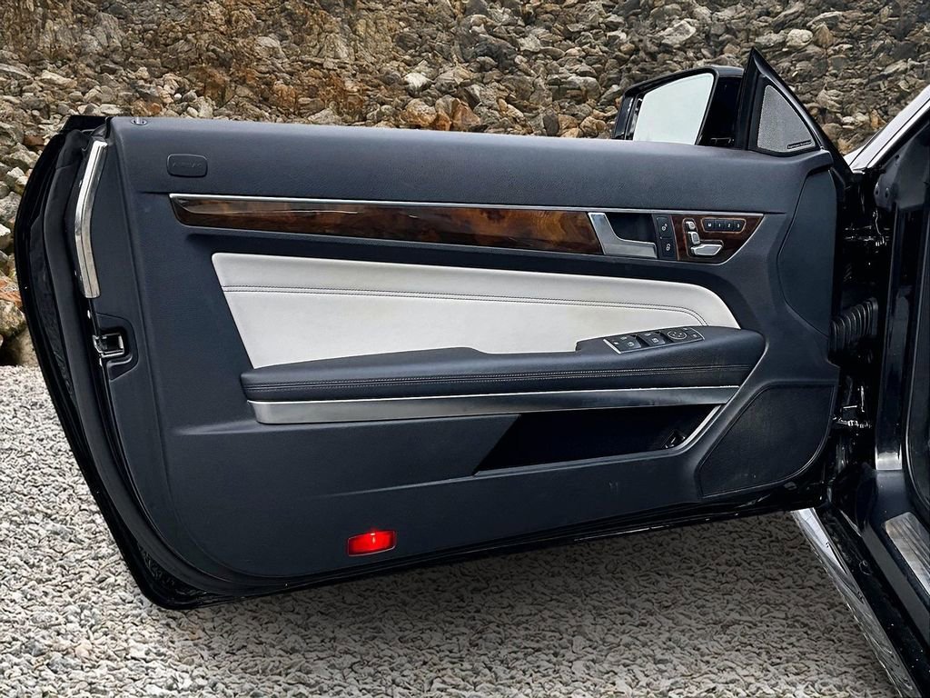 Used 2014 Mercedes-Benz E 550 Cabriolet w/ Premium 1 Package image 20