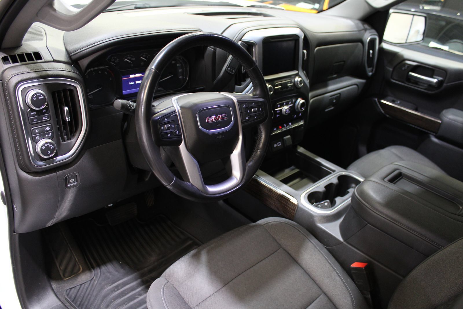 Used 2021 GMC Sierra 1500 Elevation AWD/4WD image 24