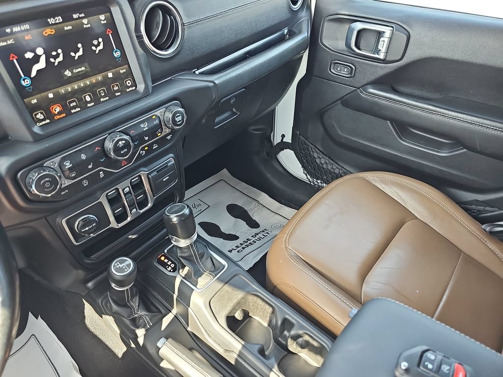 Used 2020 Jeep Gladiator Overland AWD/4WD image 24