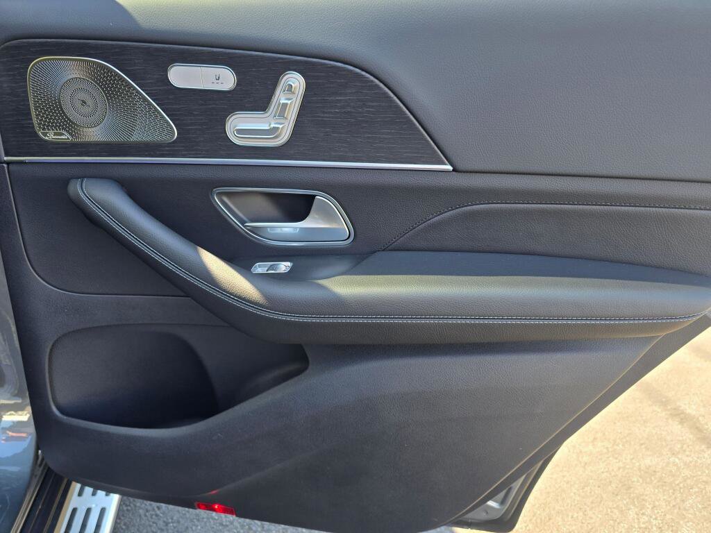 New 2026 Mercedes-Benz GLS 450 4MATIC image 26