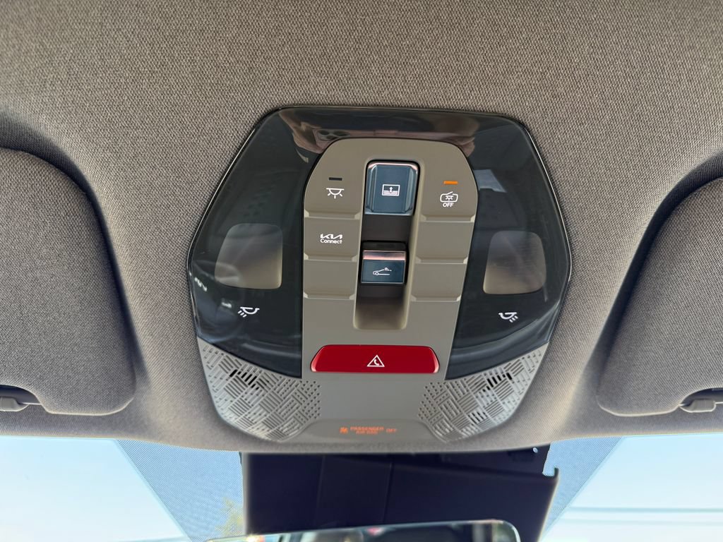 Certified 2024 Kia EV9 Wind AWD/4WD image 27
