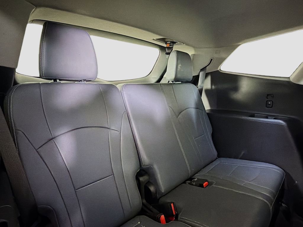 Used 2018 Buick Enclave Premium w/ Trailering Package image 28