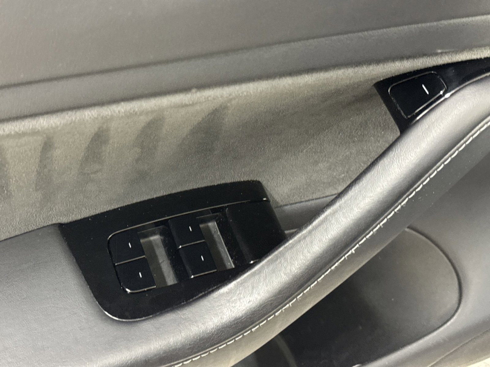 Used 2018 Tesla Model 3 Long Range RWD image 26
