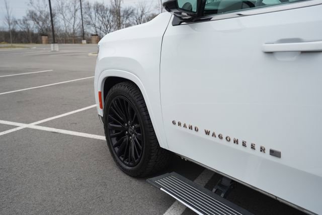 Used 2024 Jeep Grand Wagoneer L Series III image 42
