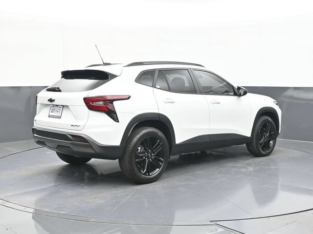 New 2026 Chevrolet Trax ACTIV w/ Sunroof Package FWD image 10