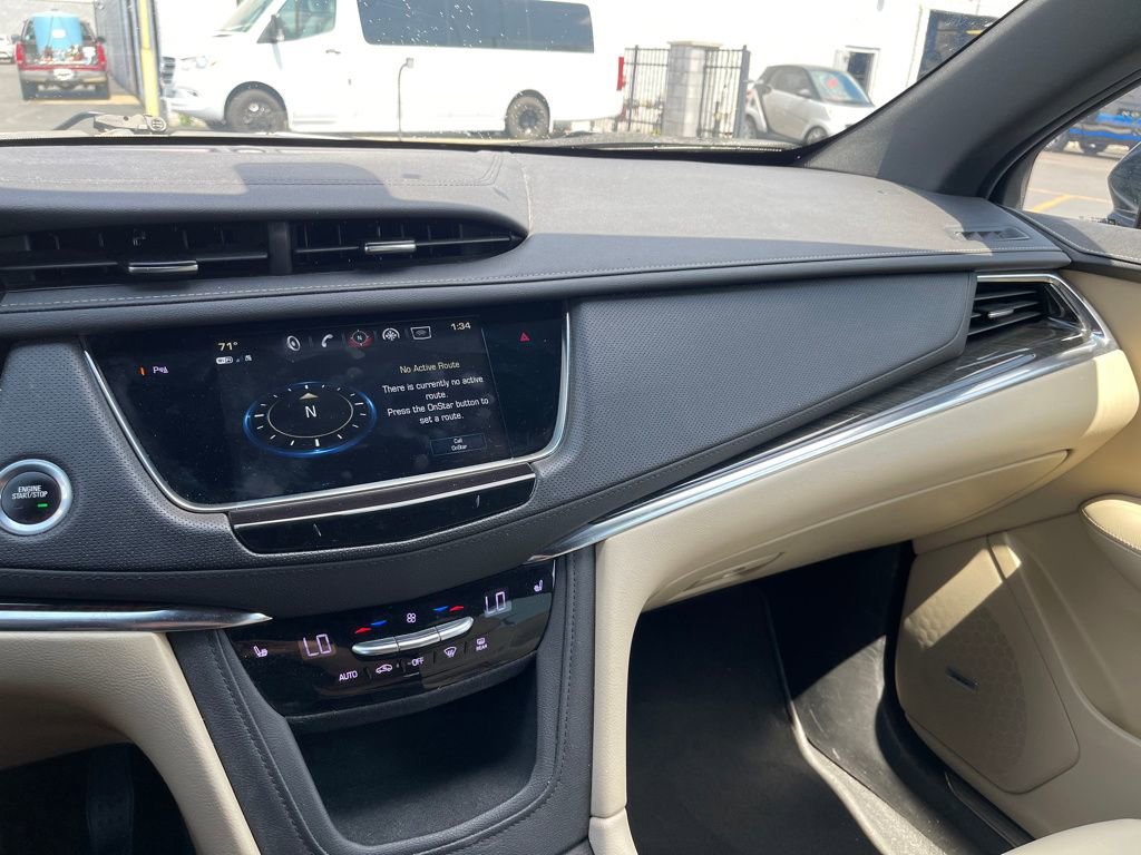 Used 2019 Cadillac XT5 AWD image 15