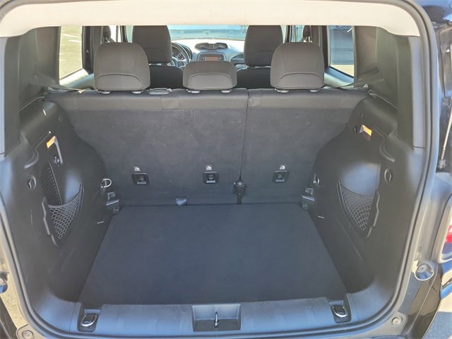 Used 2017 Jeep Renegade Latitude image 7