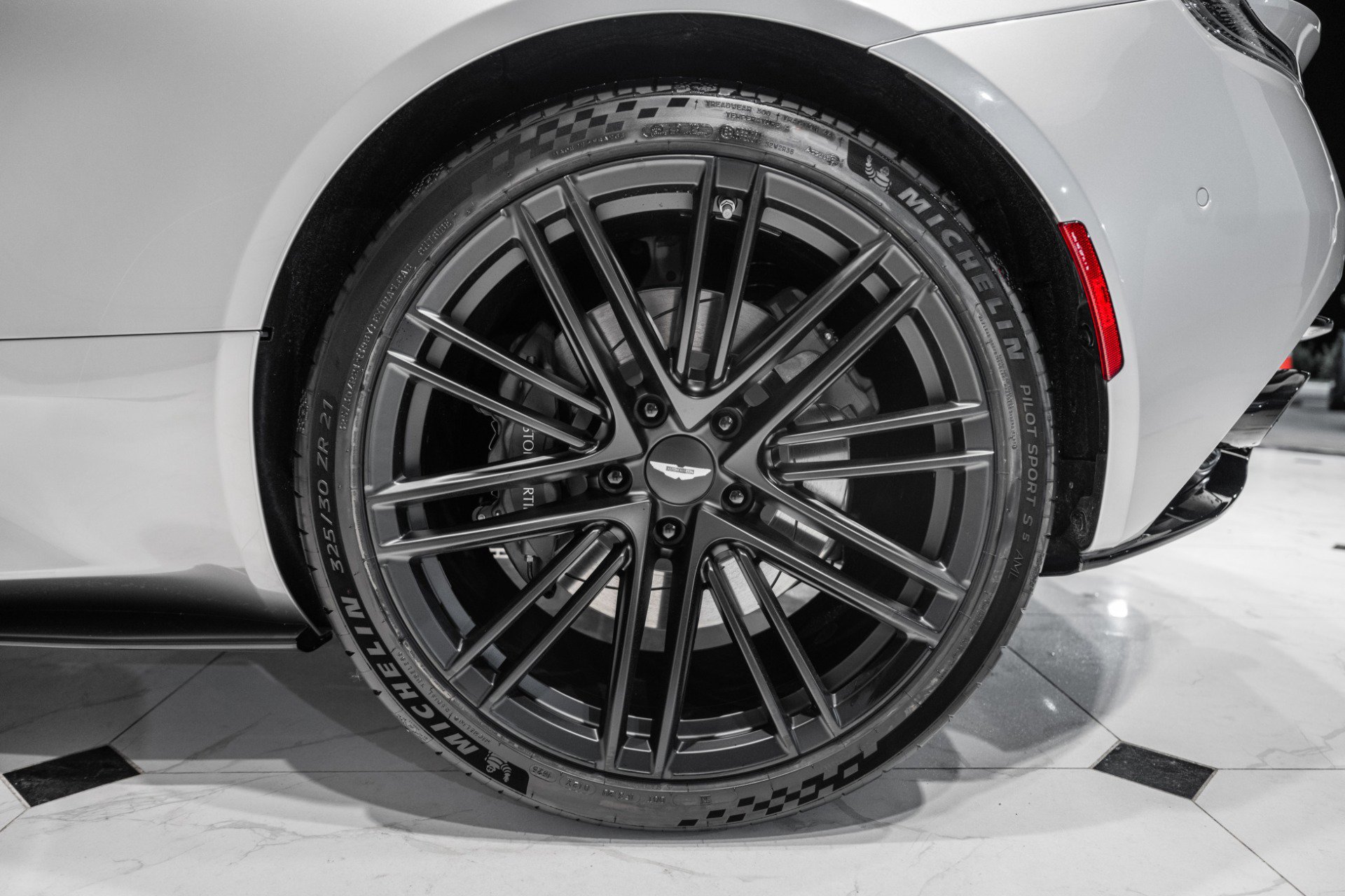 New 2026 Aston Martin DB12 Volante image 44