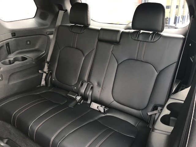 Used 2025 Honda Pilot Black Edition image 8