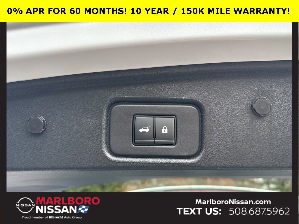 New 2025 Nissan Pathfinder SL image 17