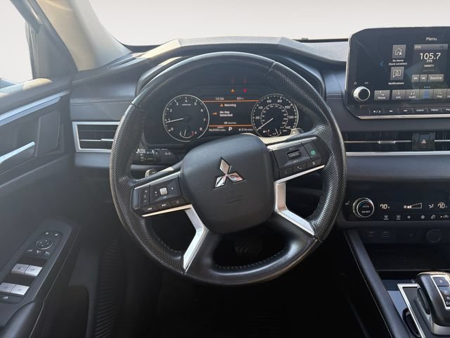 Used 2024 Mitsubishi Outlander SE AWD/4WD image 12