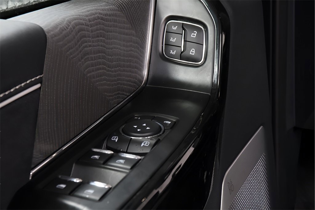 Used 2024 Ford F150 Lightning Platinum image 24