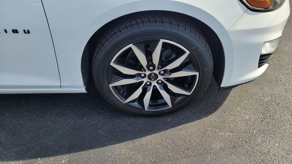 Used 2023 Chevrolet Malibu RS image 15