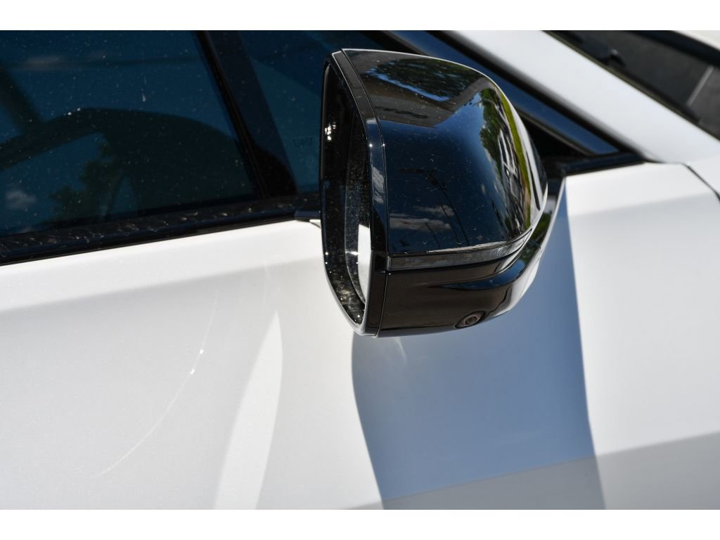Certified 2024 Cadillac Lyriq Sport w/ LPO, Floor Liner Package AWD/4WD image 27