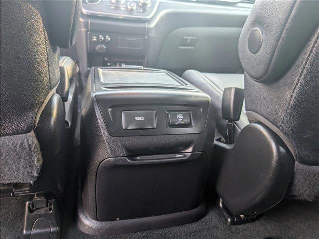 Used 2017 Toyota Sienna SE Premium image 27