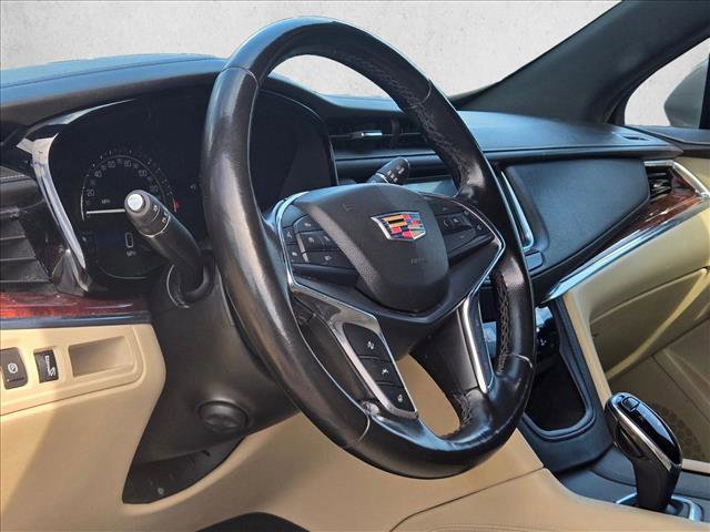 Used 2018 Cadillac XT5 Luxury w/ Driver Awareness Package image 10