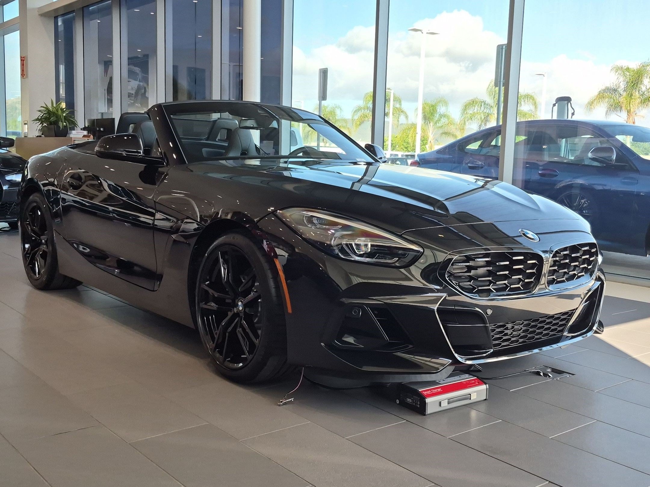 New 2026 BMW Z4 sDrive30i w/ Shadowloine Package RWD image 2