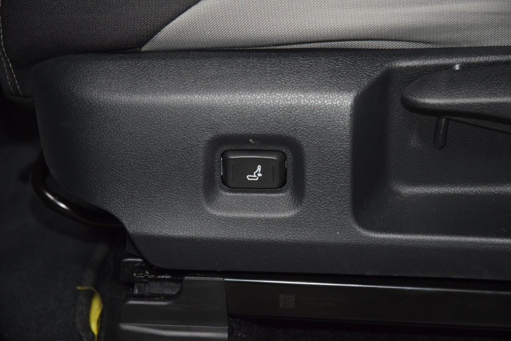 Used 2025 Toyota Tacoma TRD Sport AWD/4WD image 41