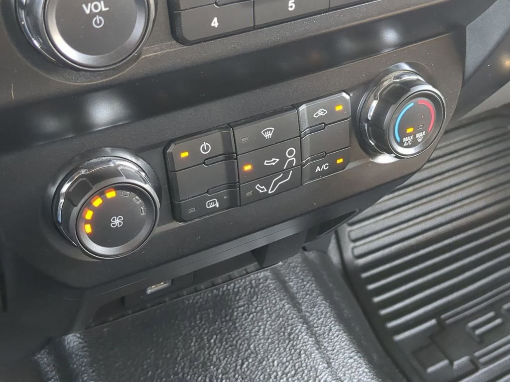 Used 2022 Ford F550 4x4 Crew Cab Super Duty image 12