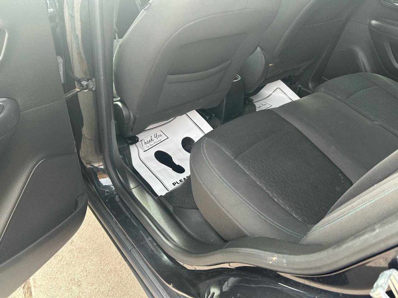Used 2015 Chevrolet Trax LS FWD image 9