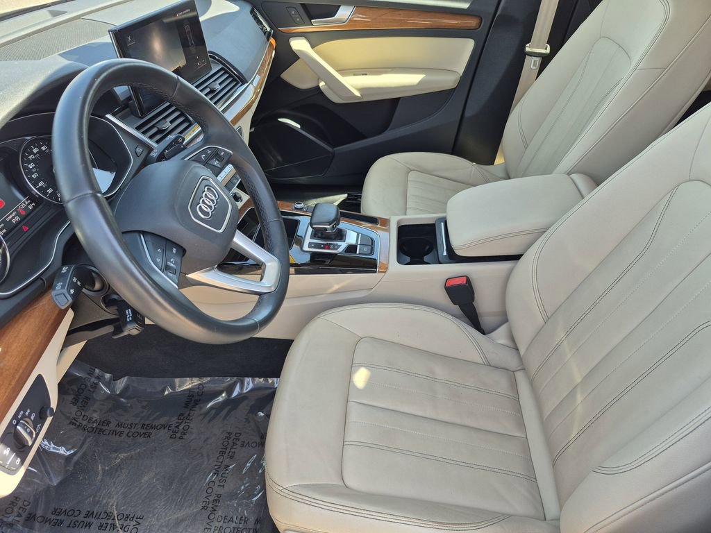 Used 2021 Audi Q5 2.0T Premium w/ Convenience Package AWD/4WD image 11