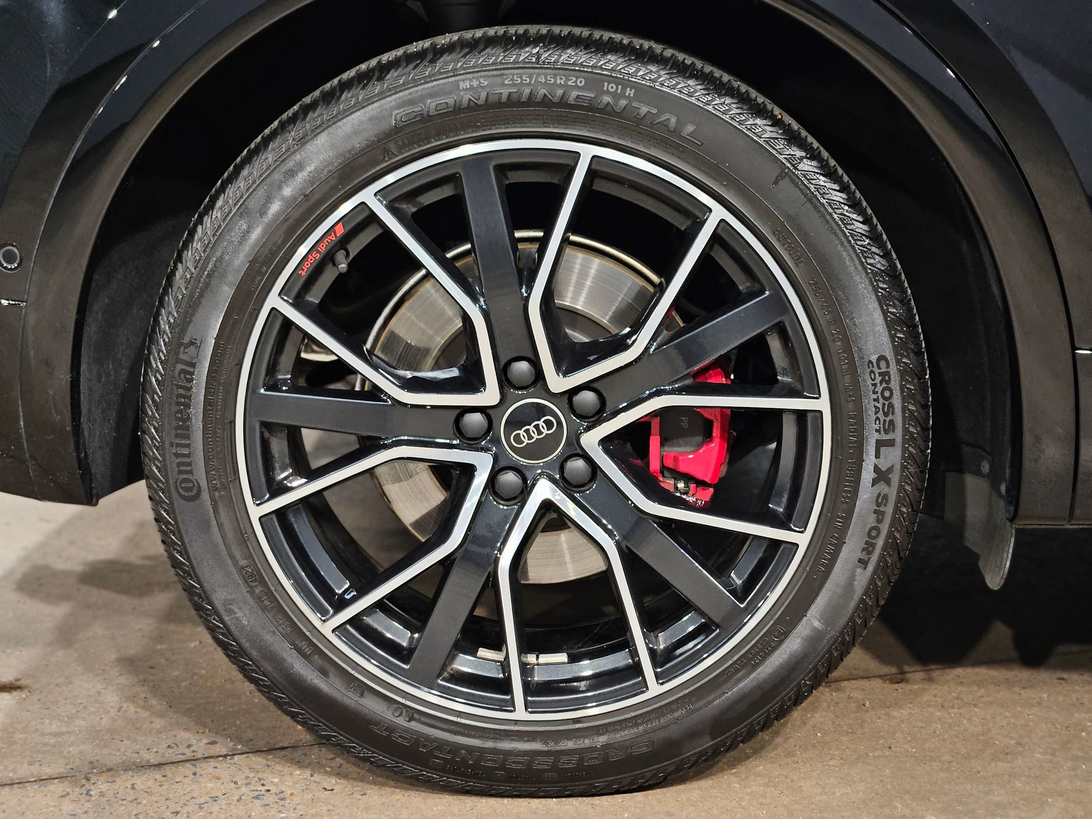 Used 2024 Audi SQ5 Prestige image 17