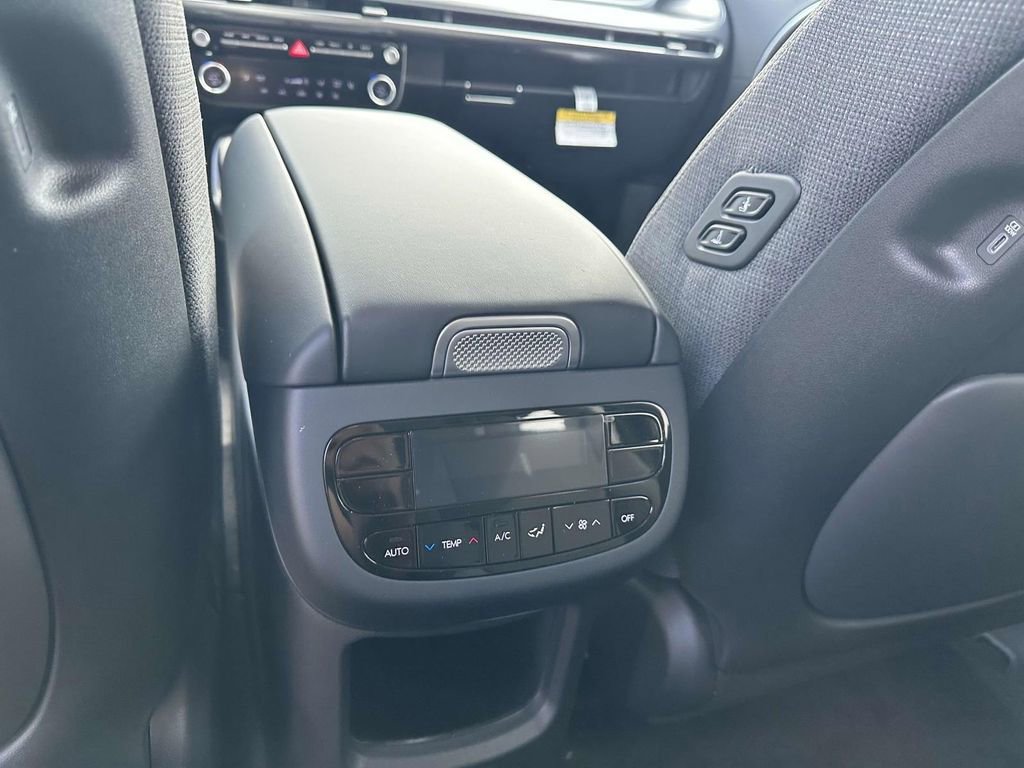 New 2026 Hyundai Ioniq 9 SE image 13