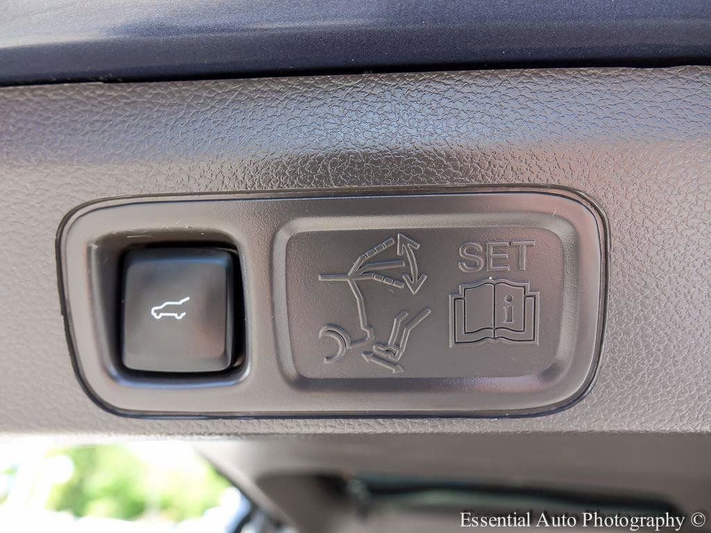 Used 2023 Lincoln Navigator L Reserve AWD/4WD image 28