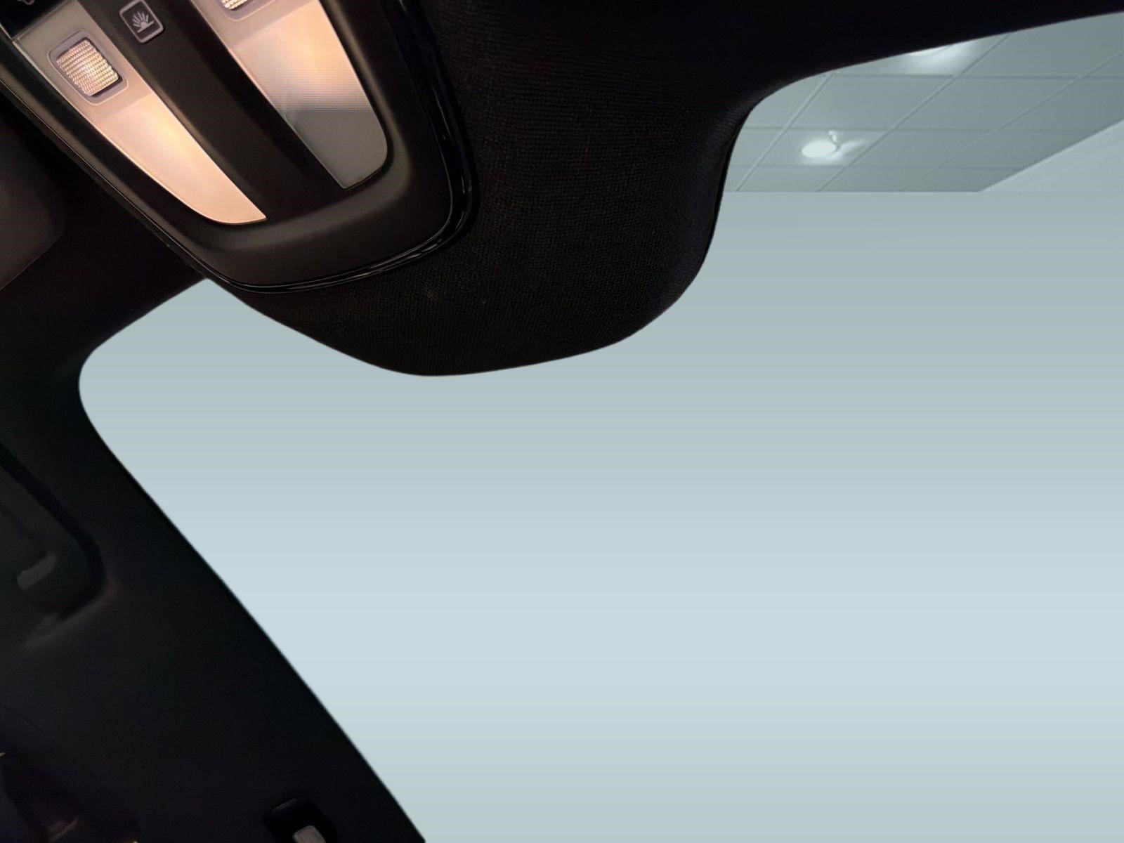 Certified 2024 Volvo C40 P8 Recharge Ultimate w/ Protection Package Premier RWD image 22