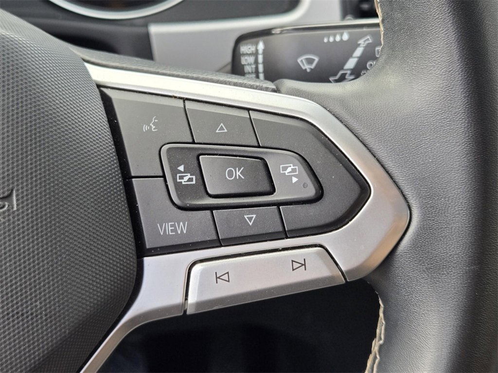 Used 2021 Volkswagen Atlas Cross Sport SE w/ Panoramic Sunroof Package image 26