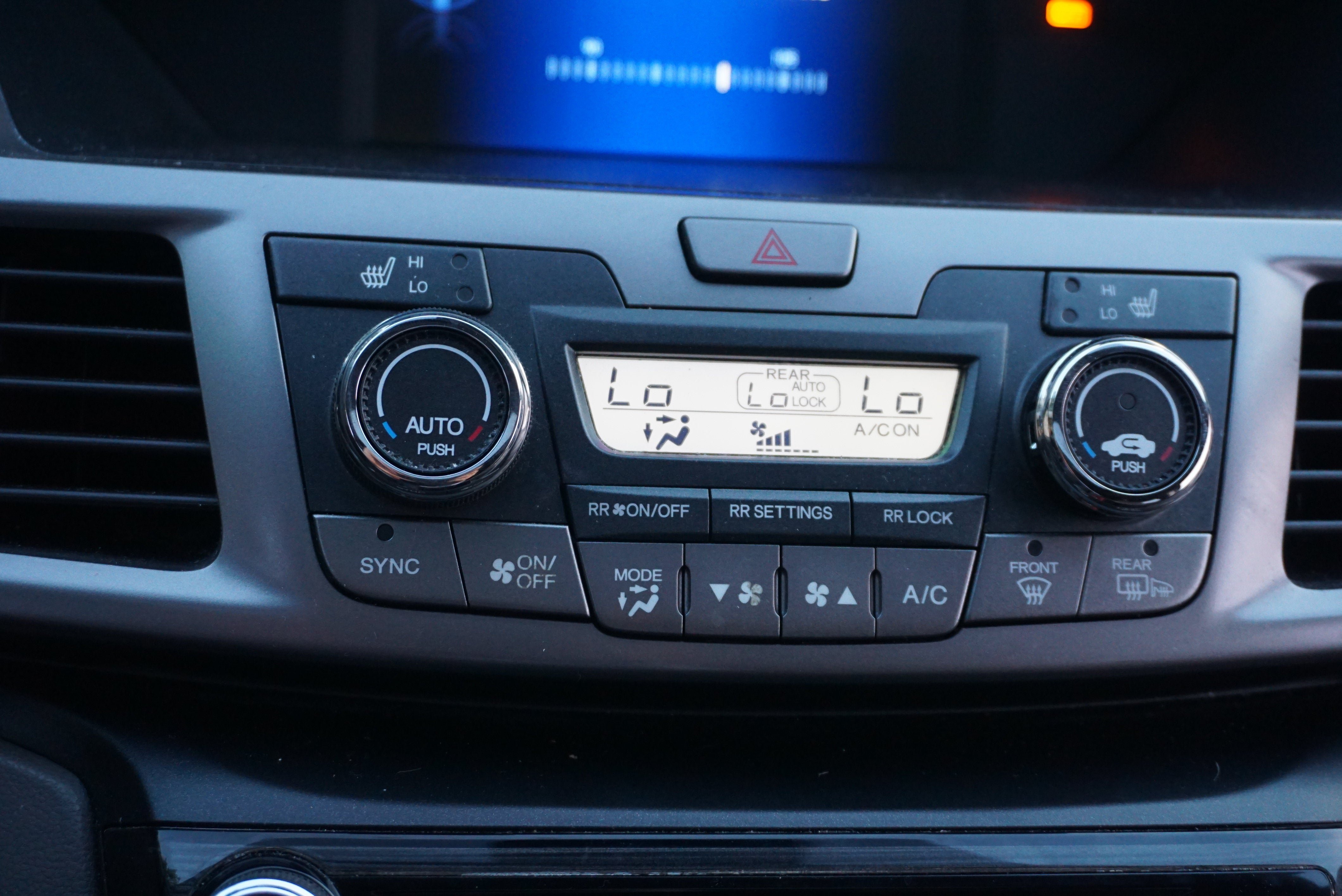 Used 2015 Honda Odyssey Touring image 13