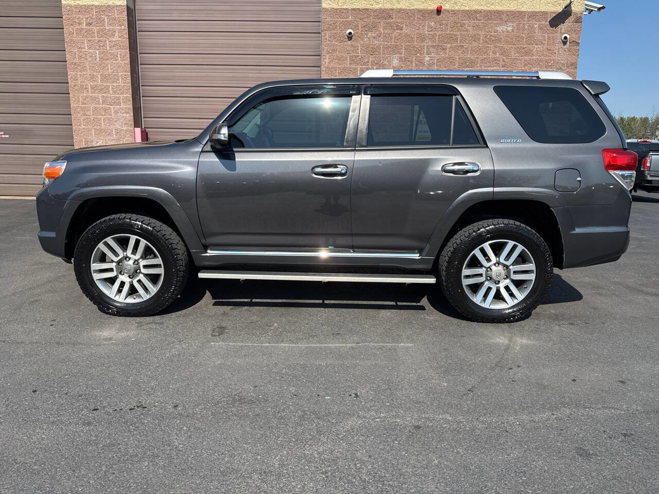 Used 2010 Toyota 4Runner SR5 image 15
