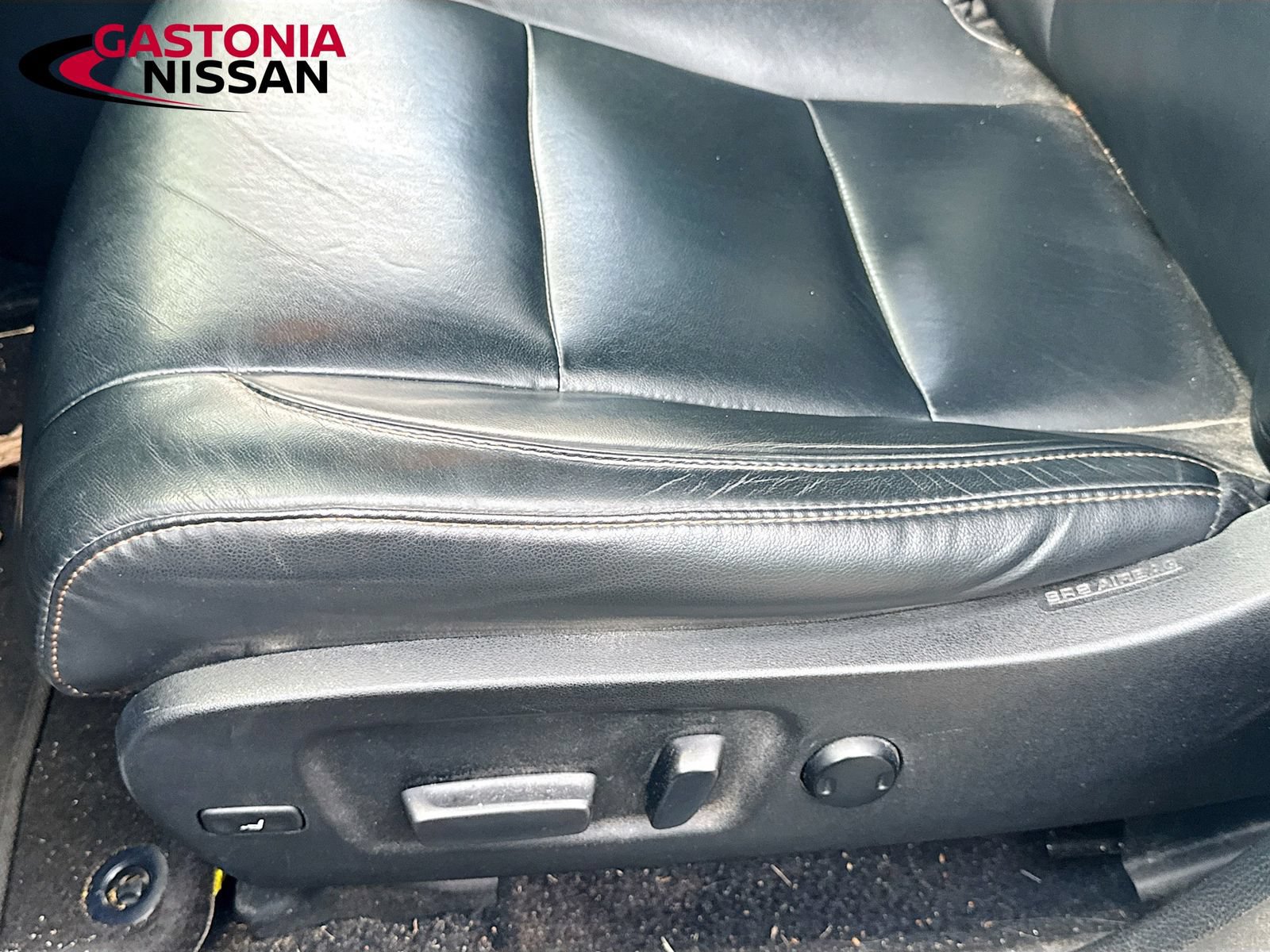 Used 2018 Toyota Highlander XLE FWD image 23