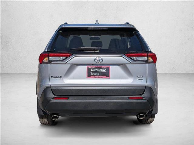 Used 2022 Toyota RAV4 XLE image 7