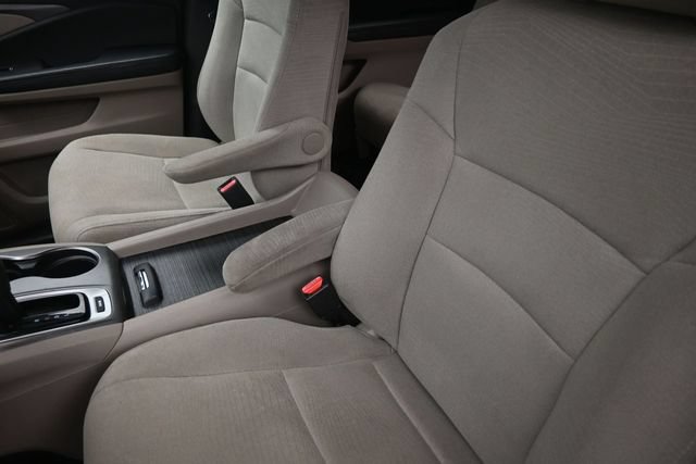 Used 2016 Honda Pilot EX image 18