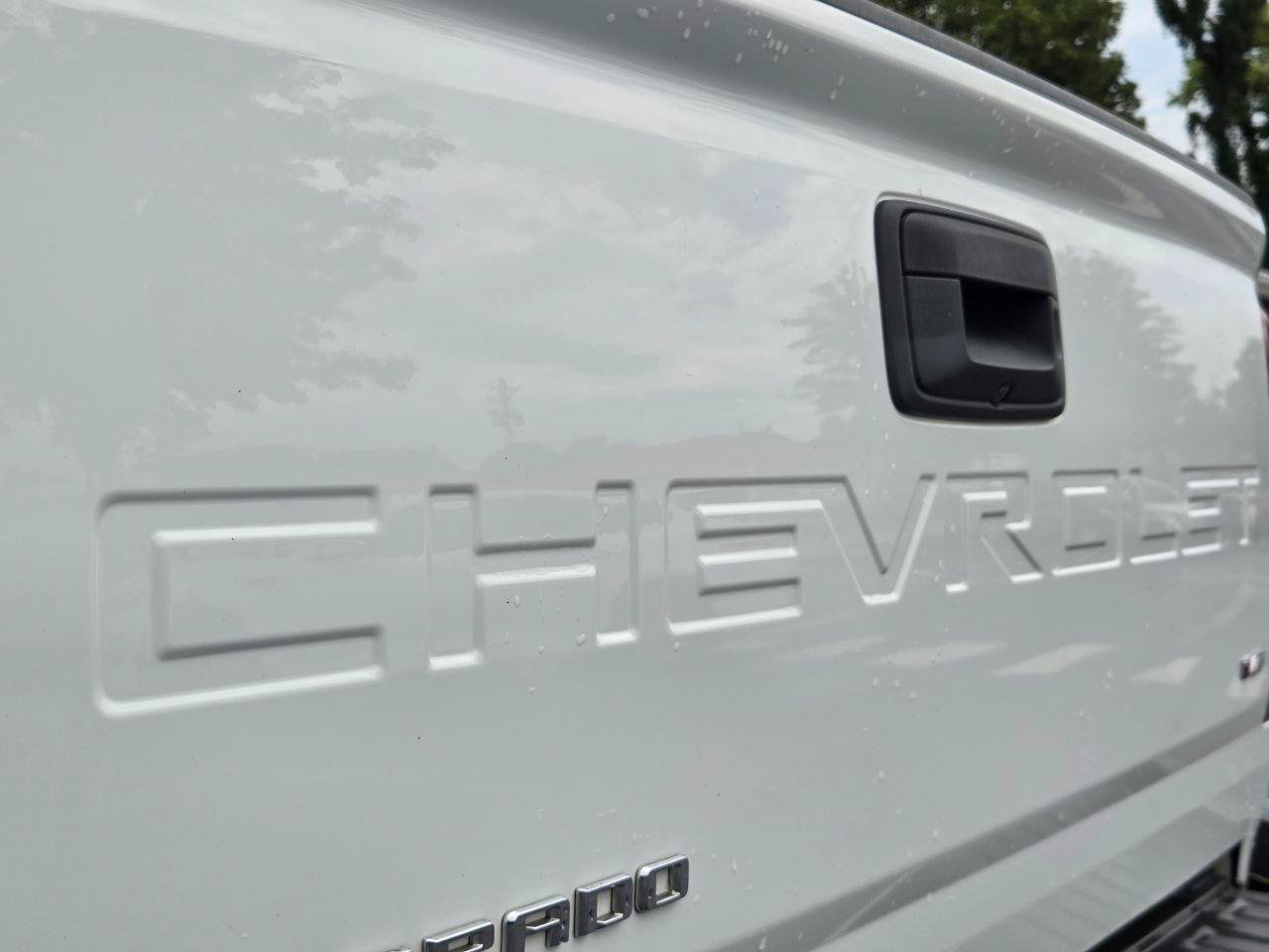 Used 2022 Chevrolet Colorado Z71 AWD/4WD image 8